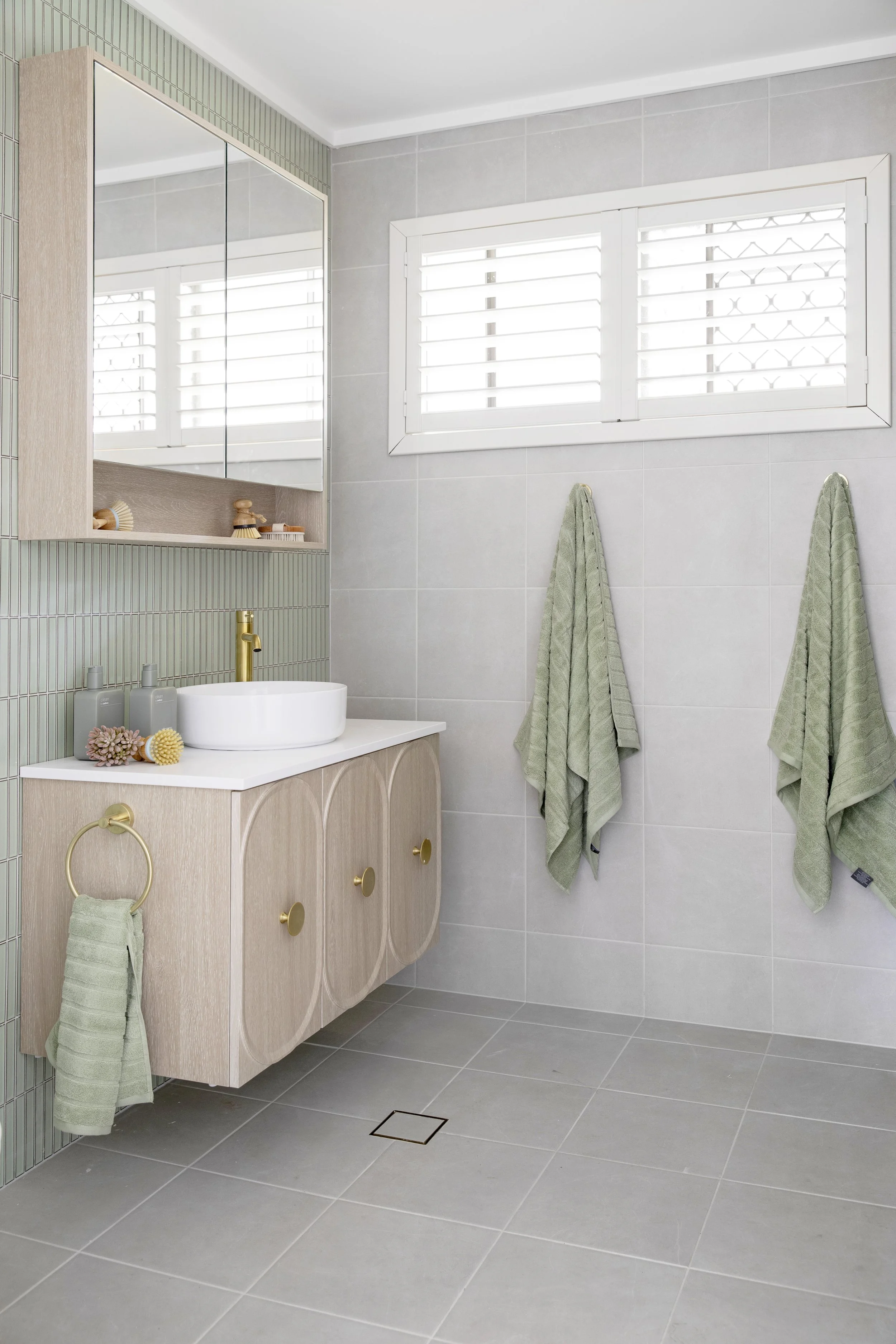 BATHROOMS©MHINTERIORS 006.jpg