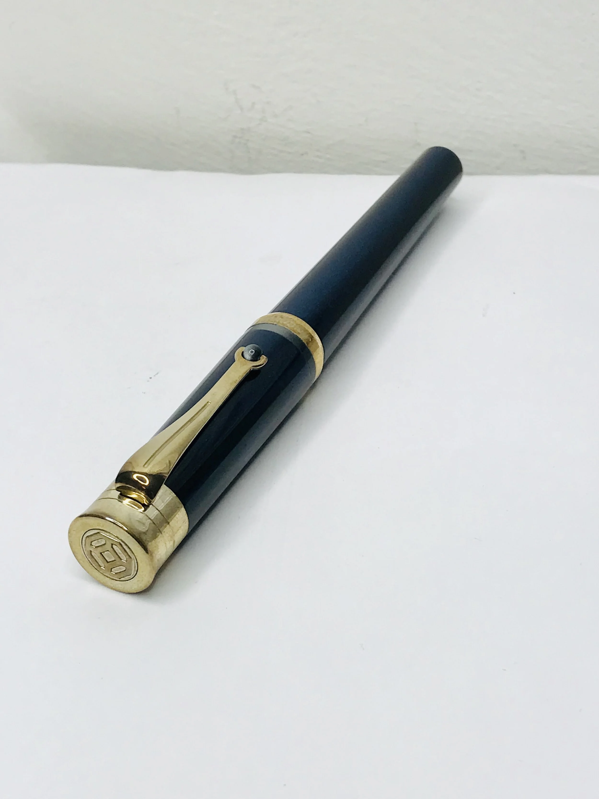 Montegrappa Desiderio Fountain Pen, Navy Blue, .925 silver trim