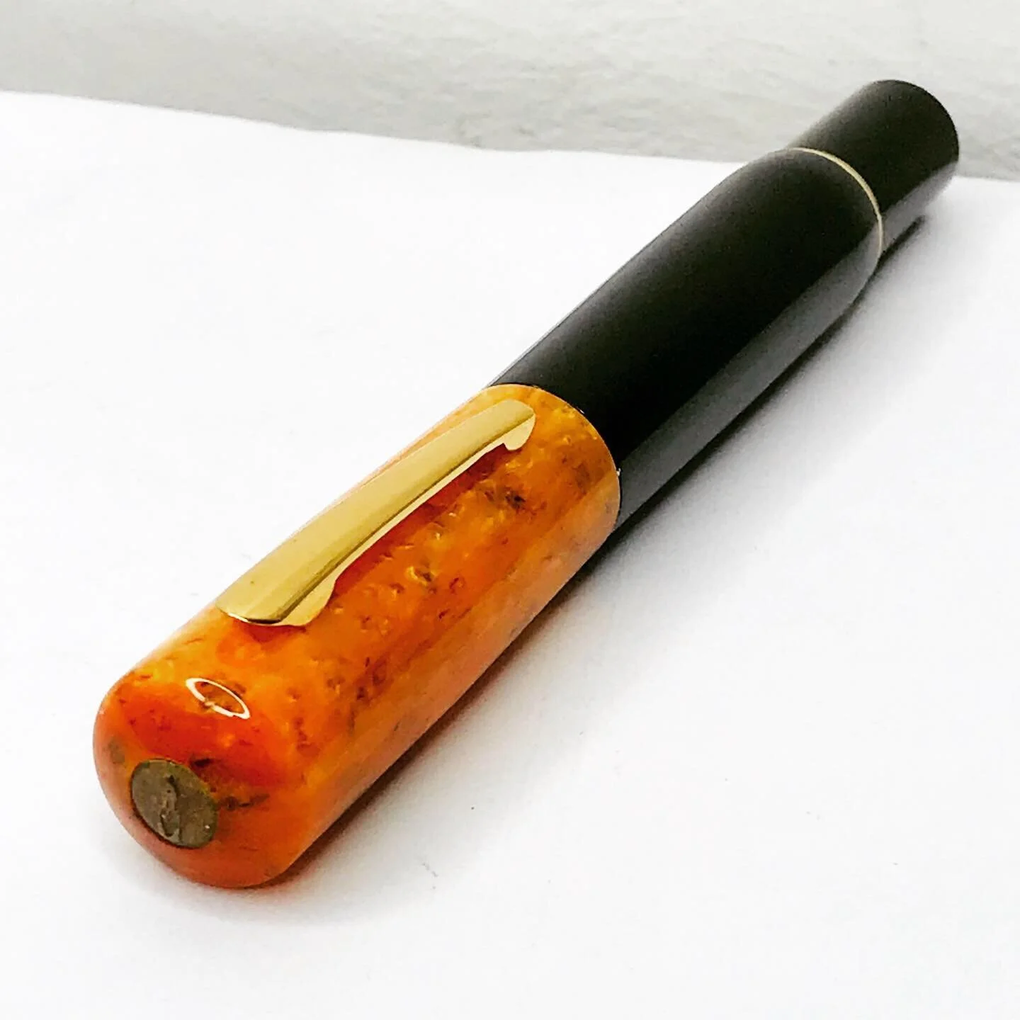 Delta Planet Collection LE Fountain Pen Orange Cap.