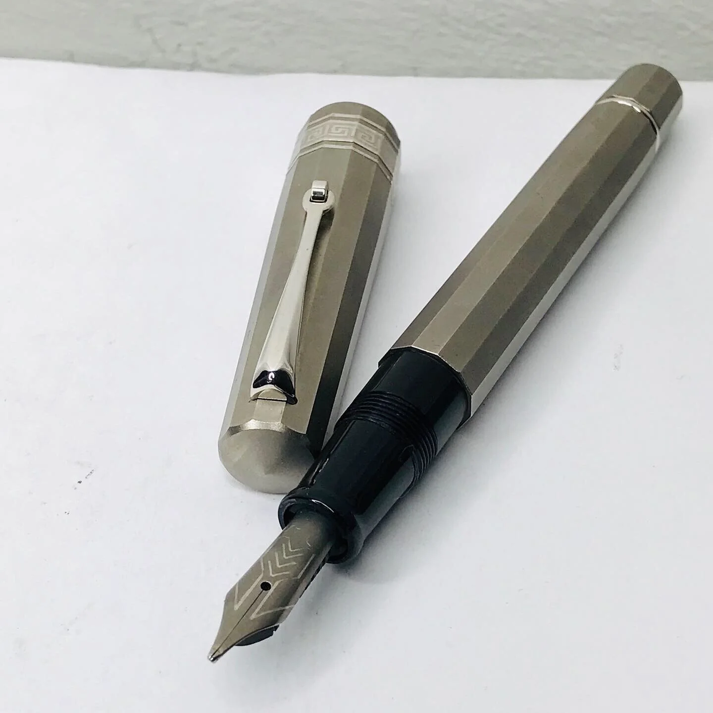 Omas T2 Paragon Fountain Pen.
