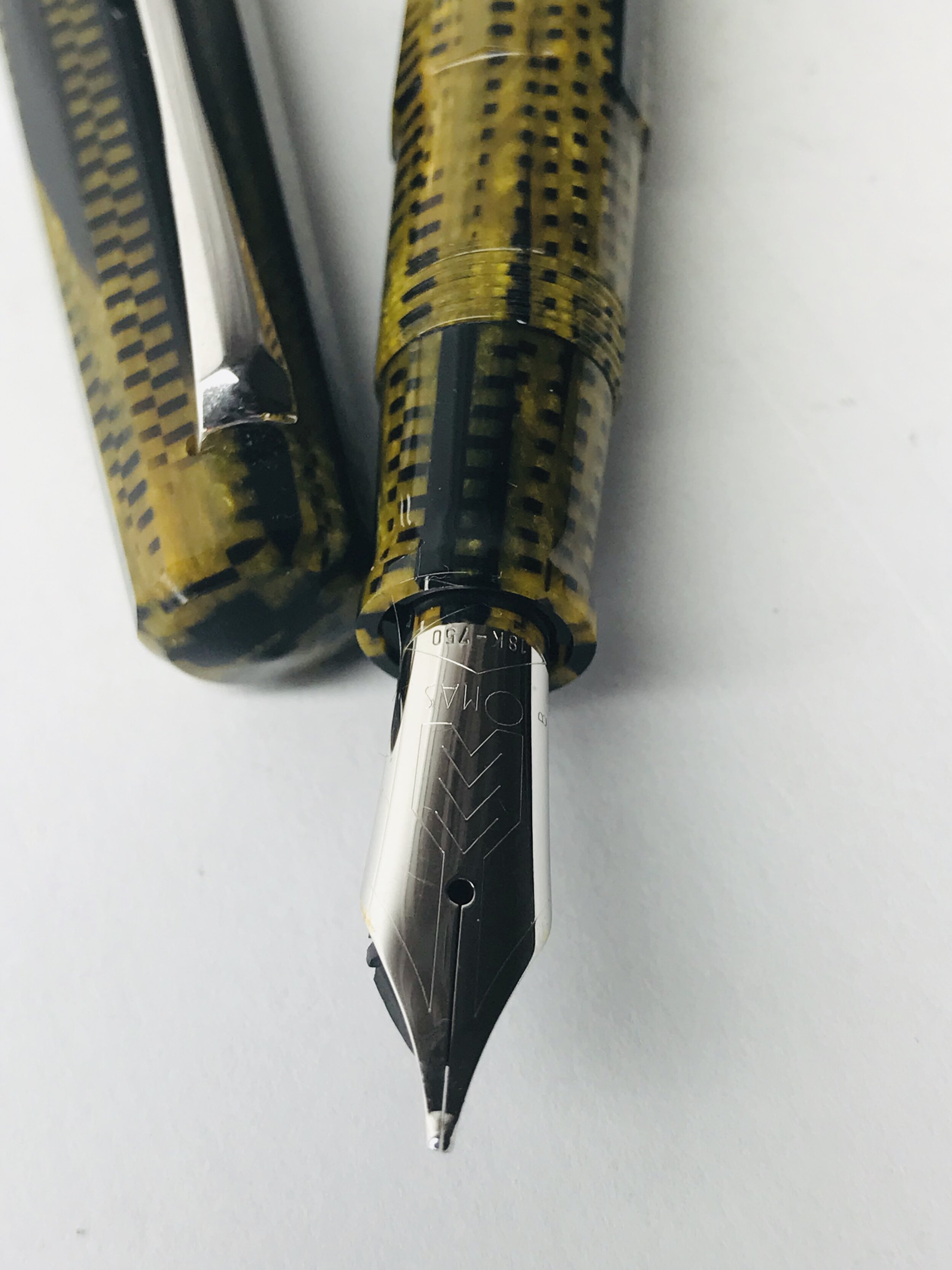 STRIKE PRO MUSTANG Minnow 6cm 6g Flottant Leurre Poisson nageur Truite COULEURS EUR 8,26 - FR