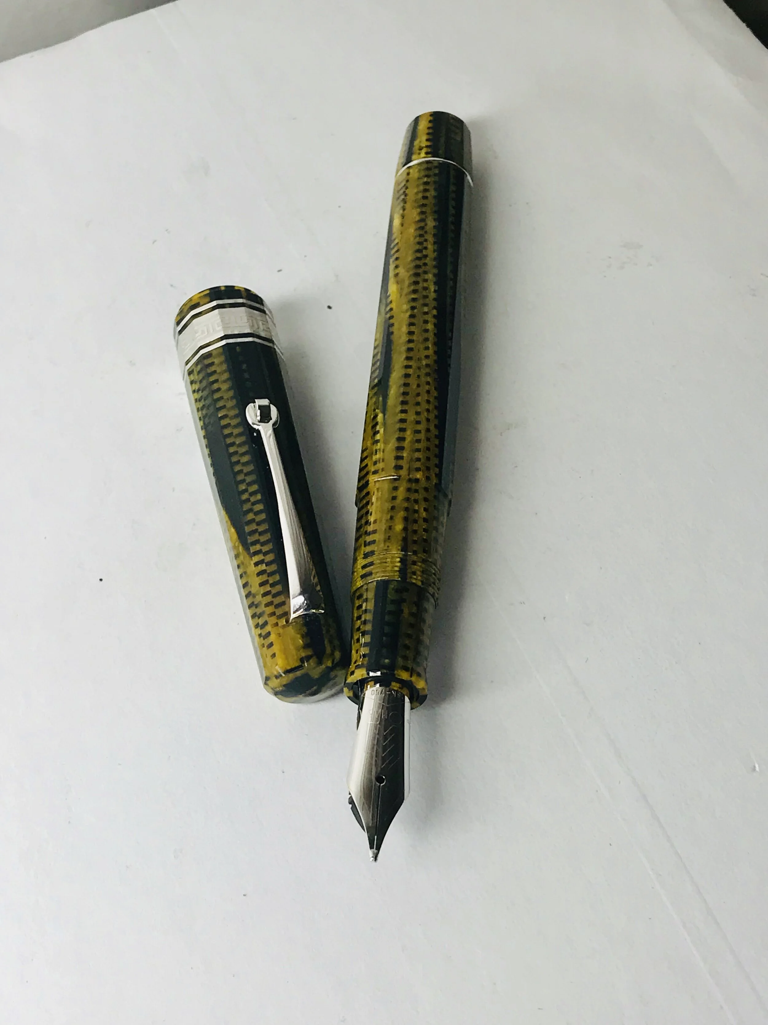 Stylo Plume OMAS Paragon 75 Ans - Or 18k 750, Neuf, étui Abîmé