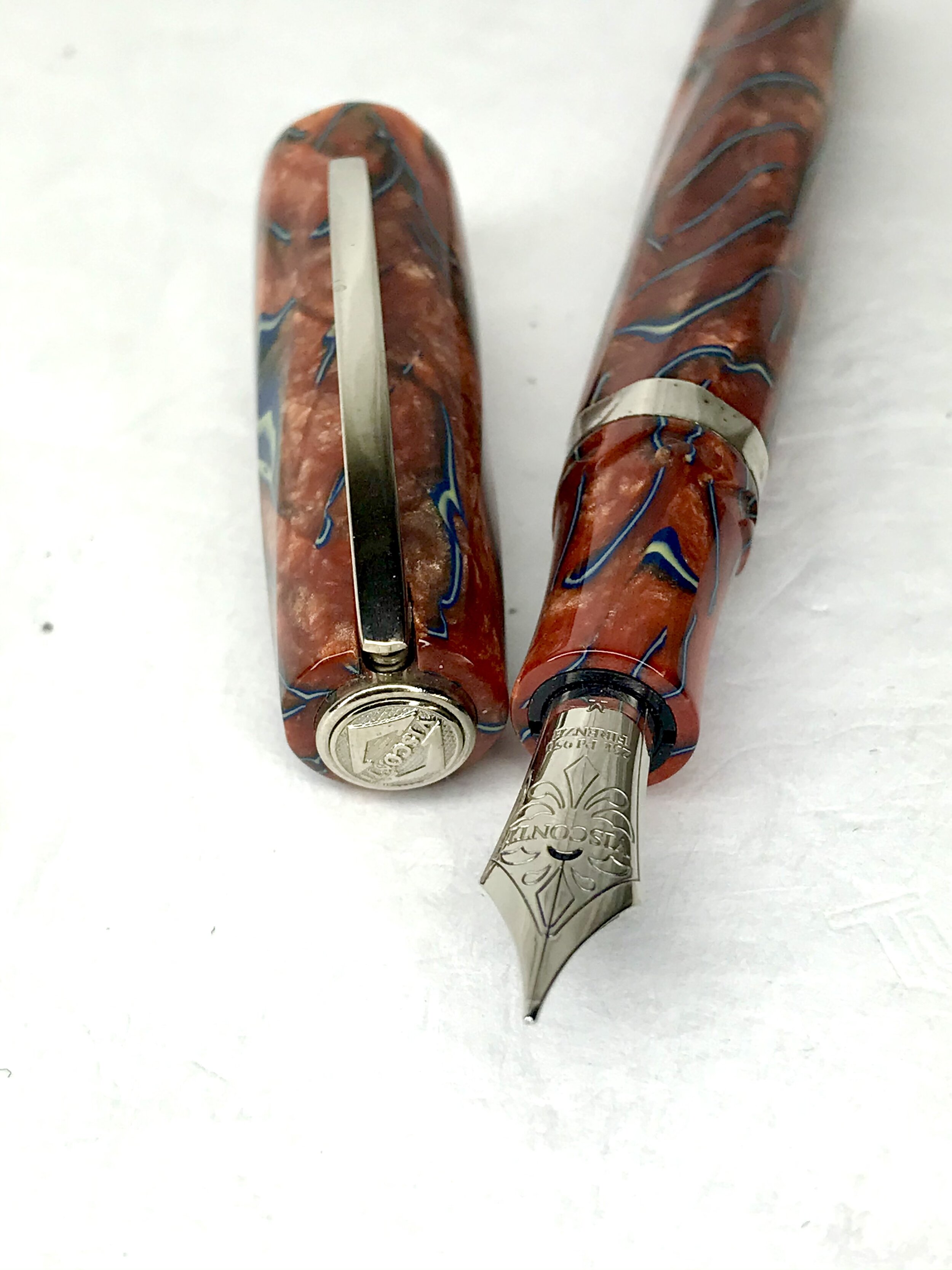 Visconti Divina Desert Spring Fountain Pen (M)