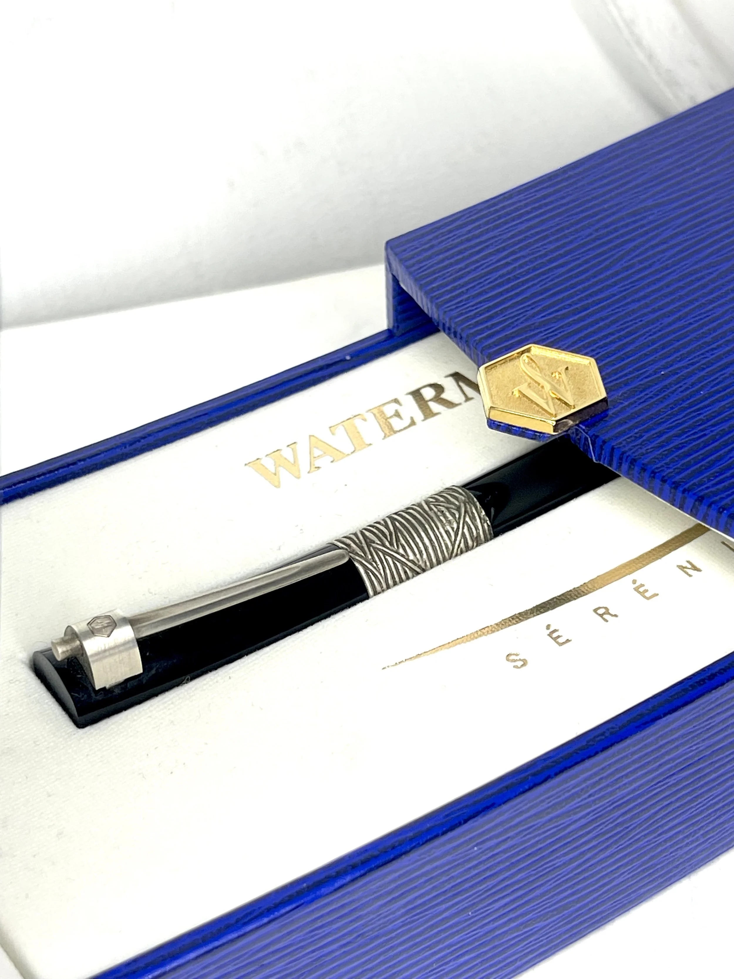 Waterman Serenite Black Fountain Pen Medium Nib