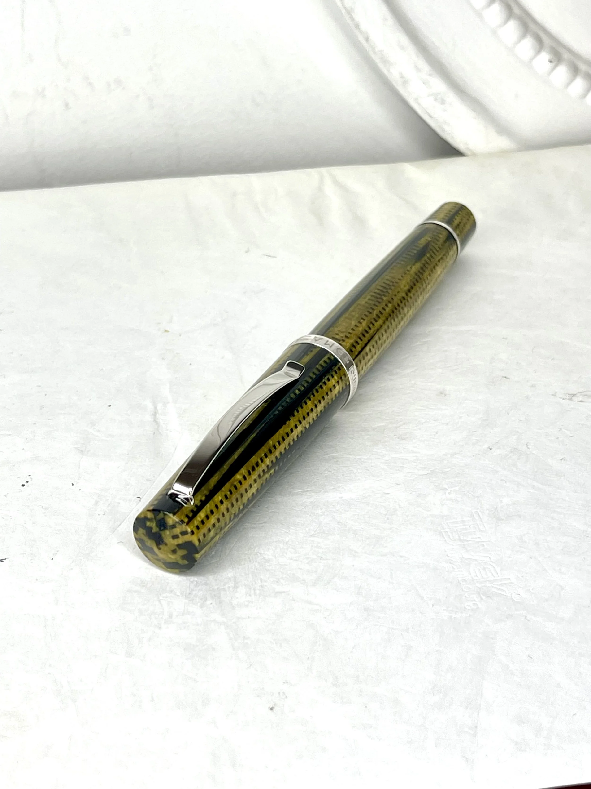 Omas Bologna Burkina Celluloid Rollerball Pen