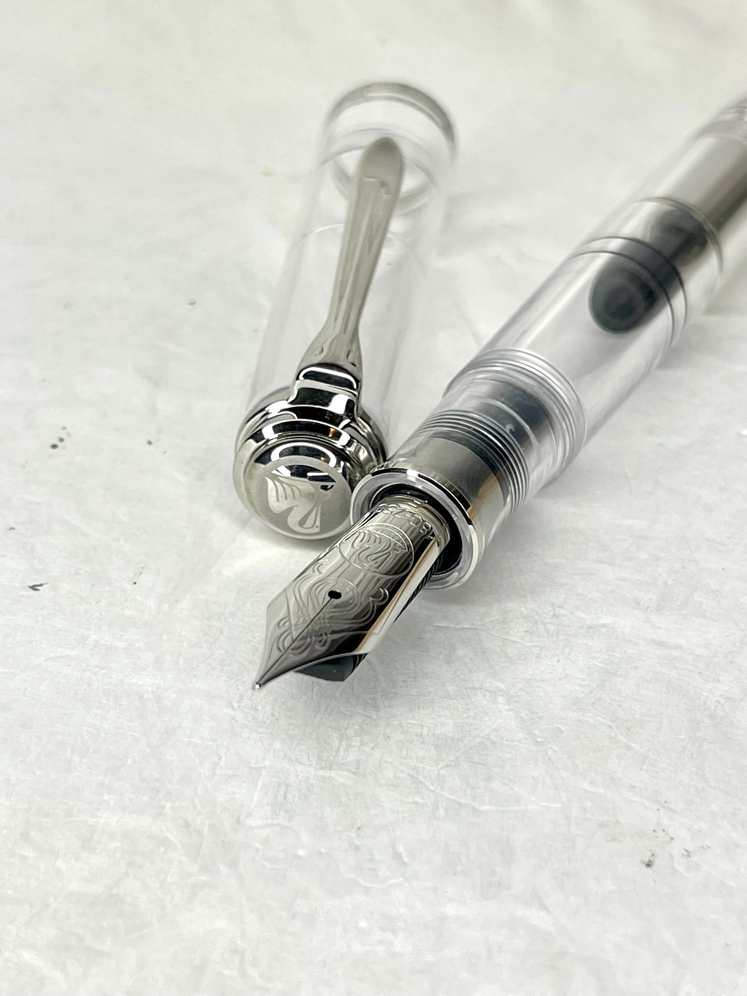PELIKAN   SOUVERAN 2011 SPECIAL EDITION M1005  CLEAR DEMONSTRATOR   FOUNTAIN PEN