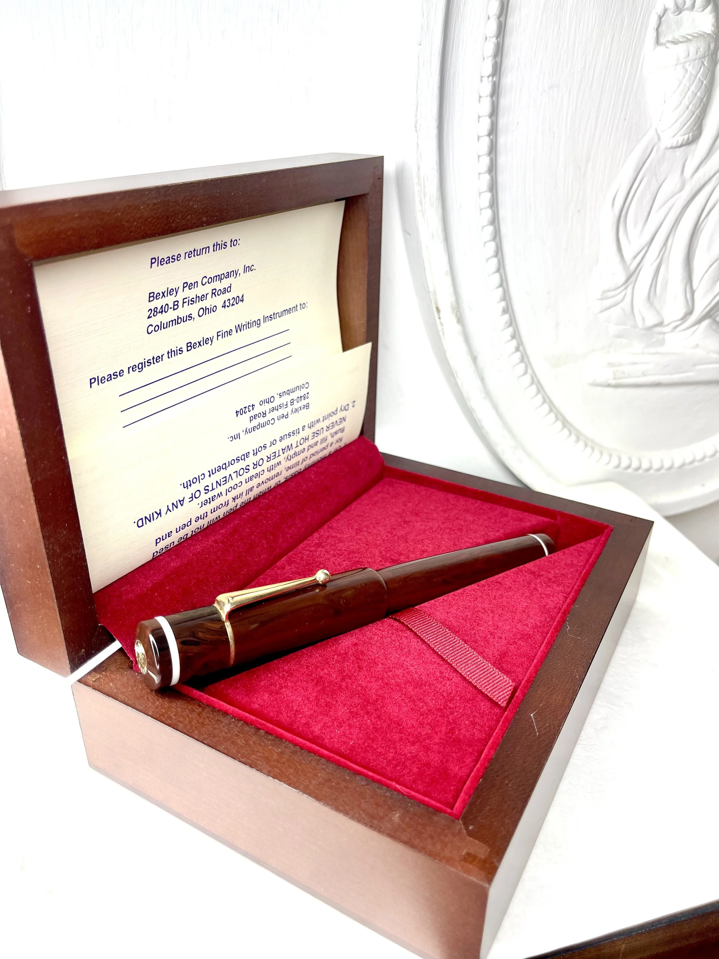 Bexley Giant Woodgrain Limited Edition Fountain Pen. (Size 12 Oversize Gold Nib)