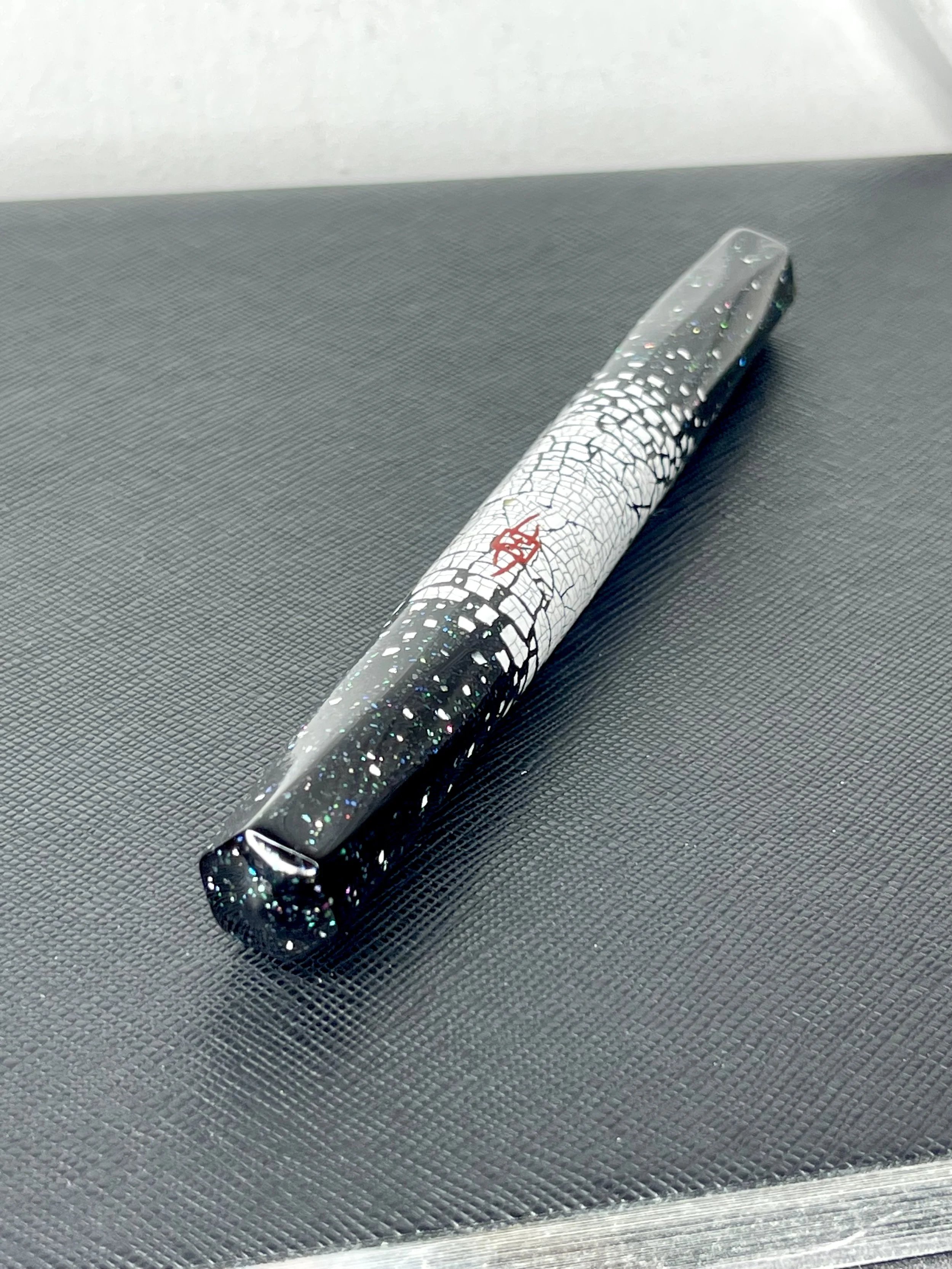 Chateau Archduke Rasen UR02 Raden Snowstorm Fountain Pen