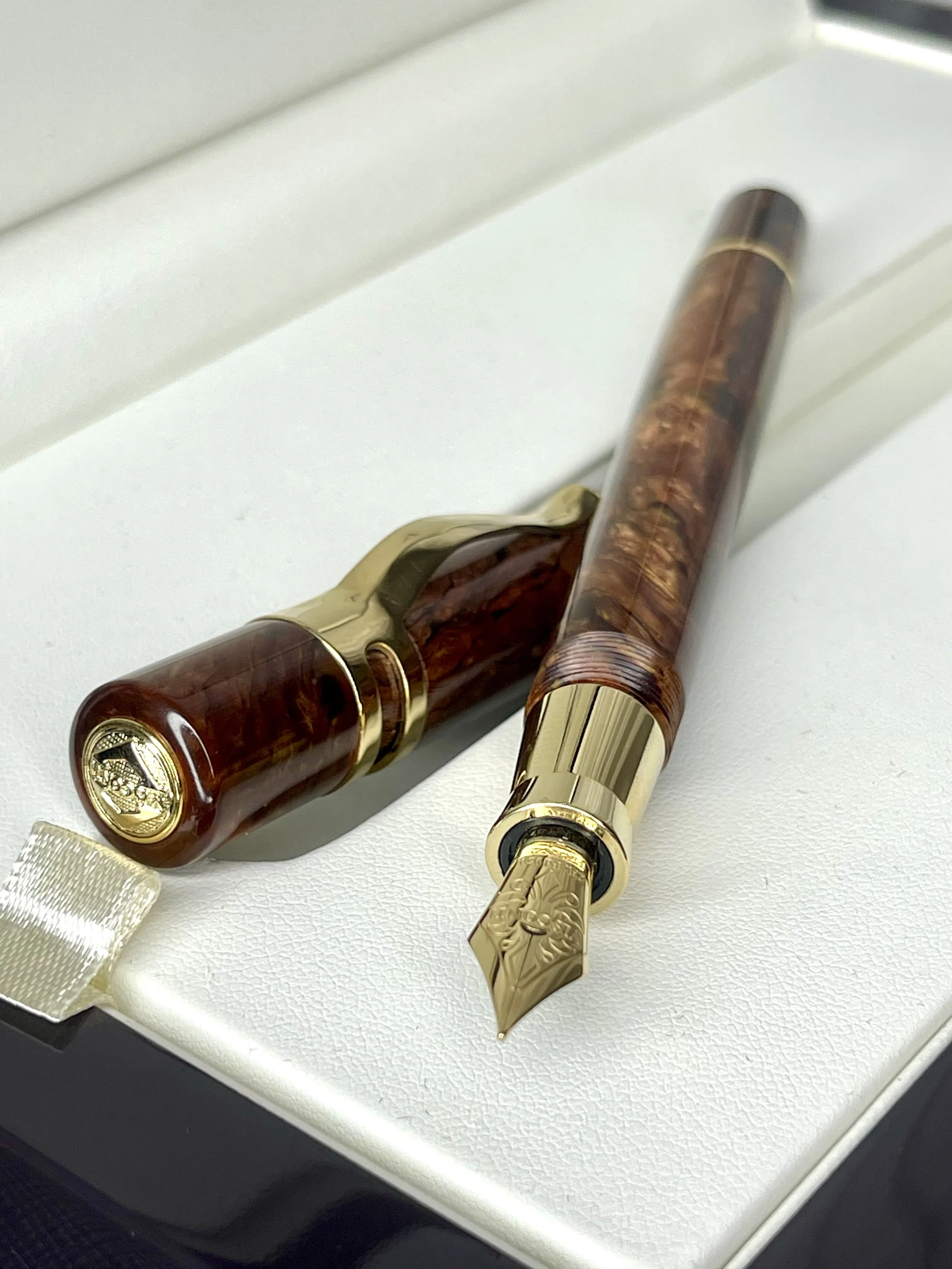 Visconti Chatterley Divina Ragtime 10th Anniversary Limited Edition Fountain Pen