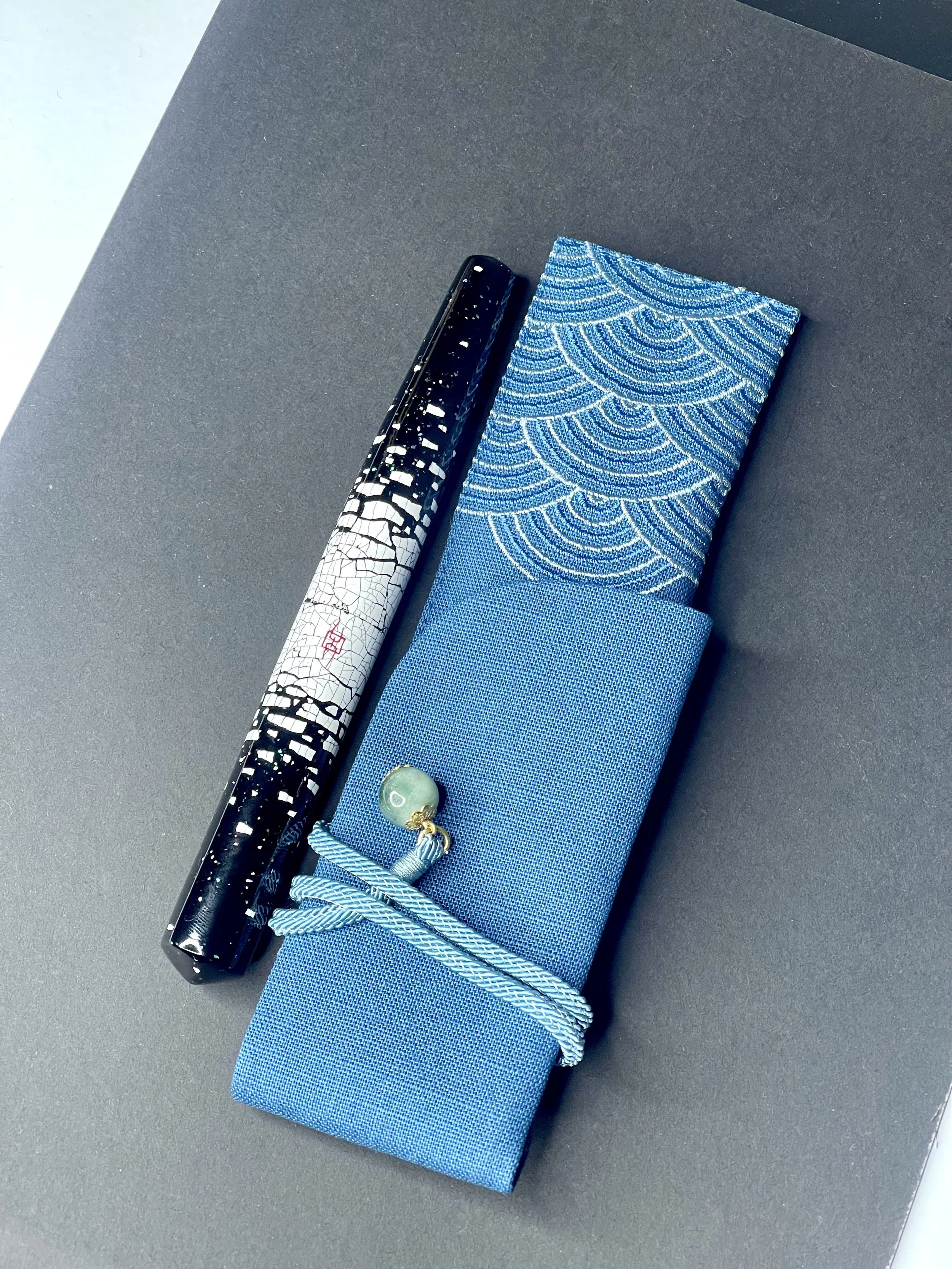 Snow Blast on Raden Fountain Pen