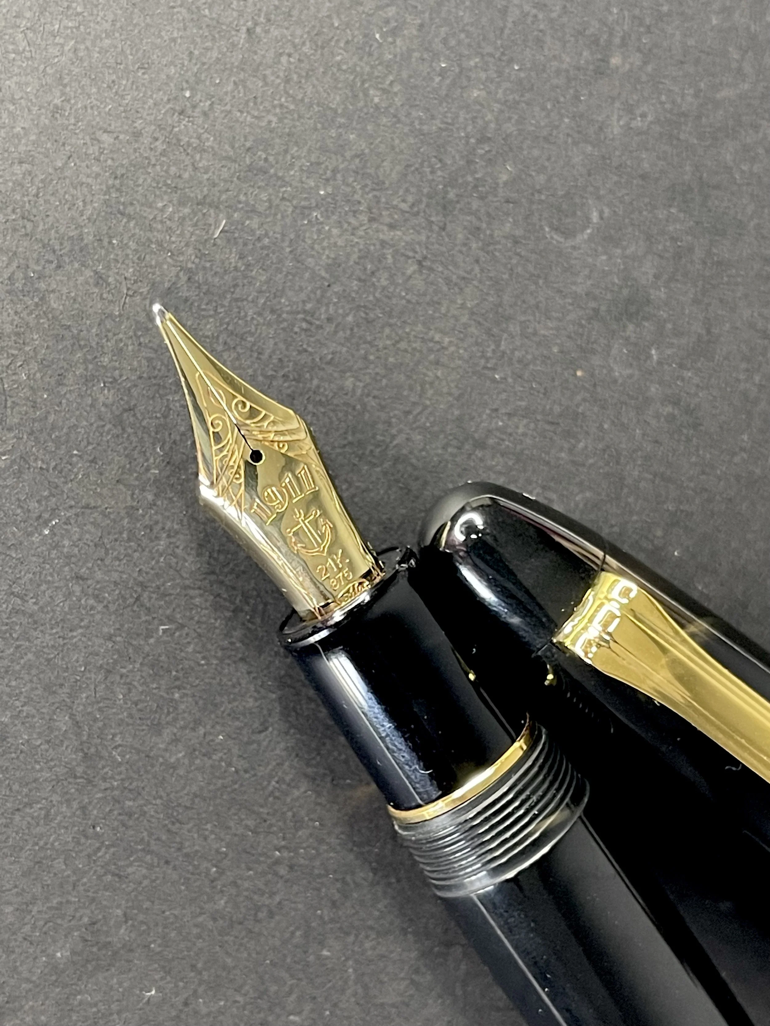 Rare Sailor Nagahara King Eagle Nib on a KOP Black Ebonite