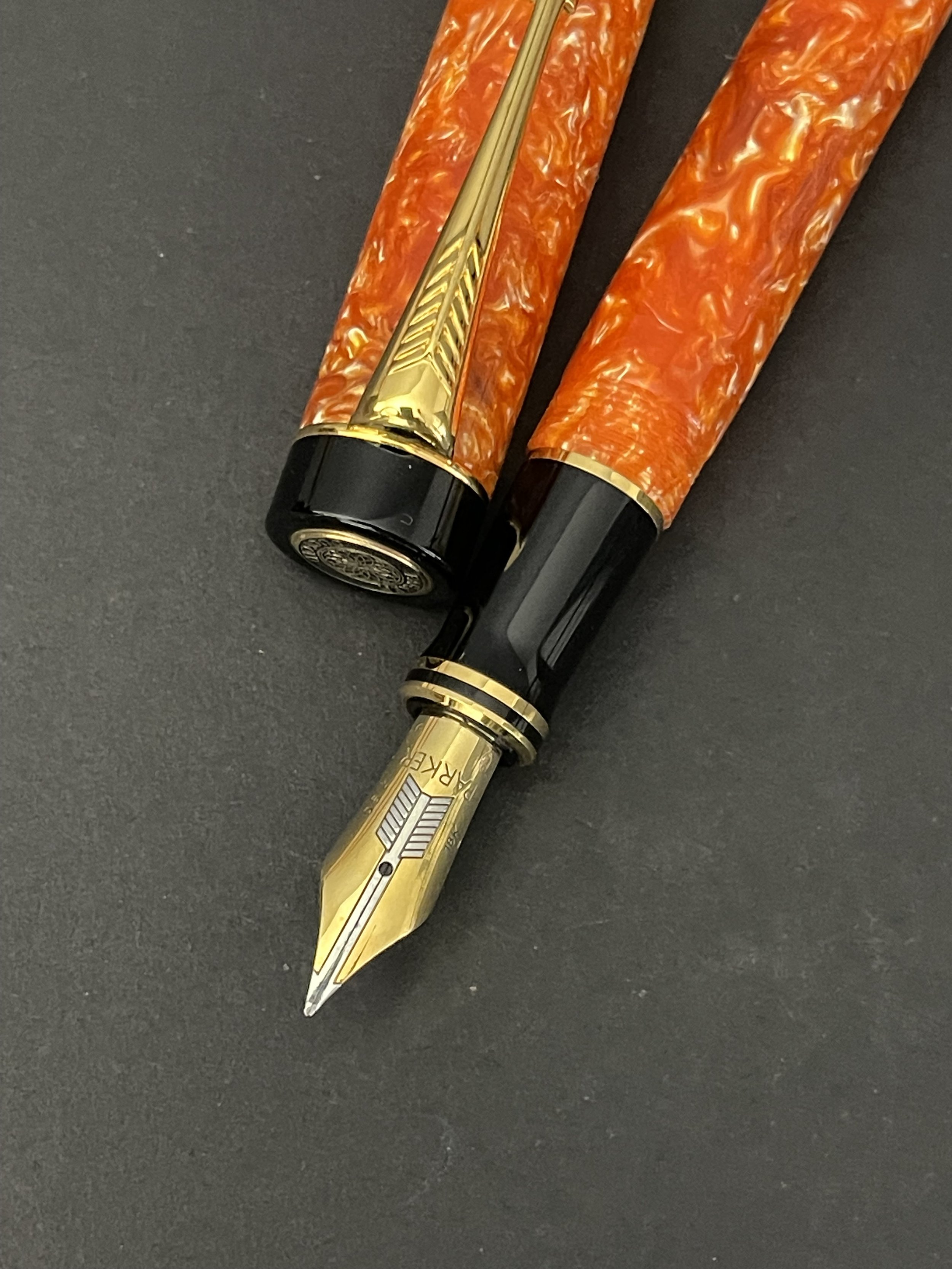 Stylo Porte-mines Parker Duofold Tango Rare - Résine Orange & Plaqué Or 18 Carats, Occasion Prestige