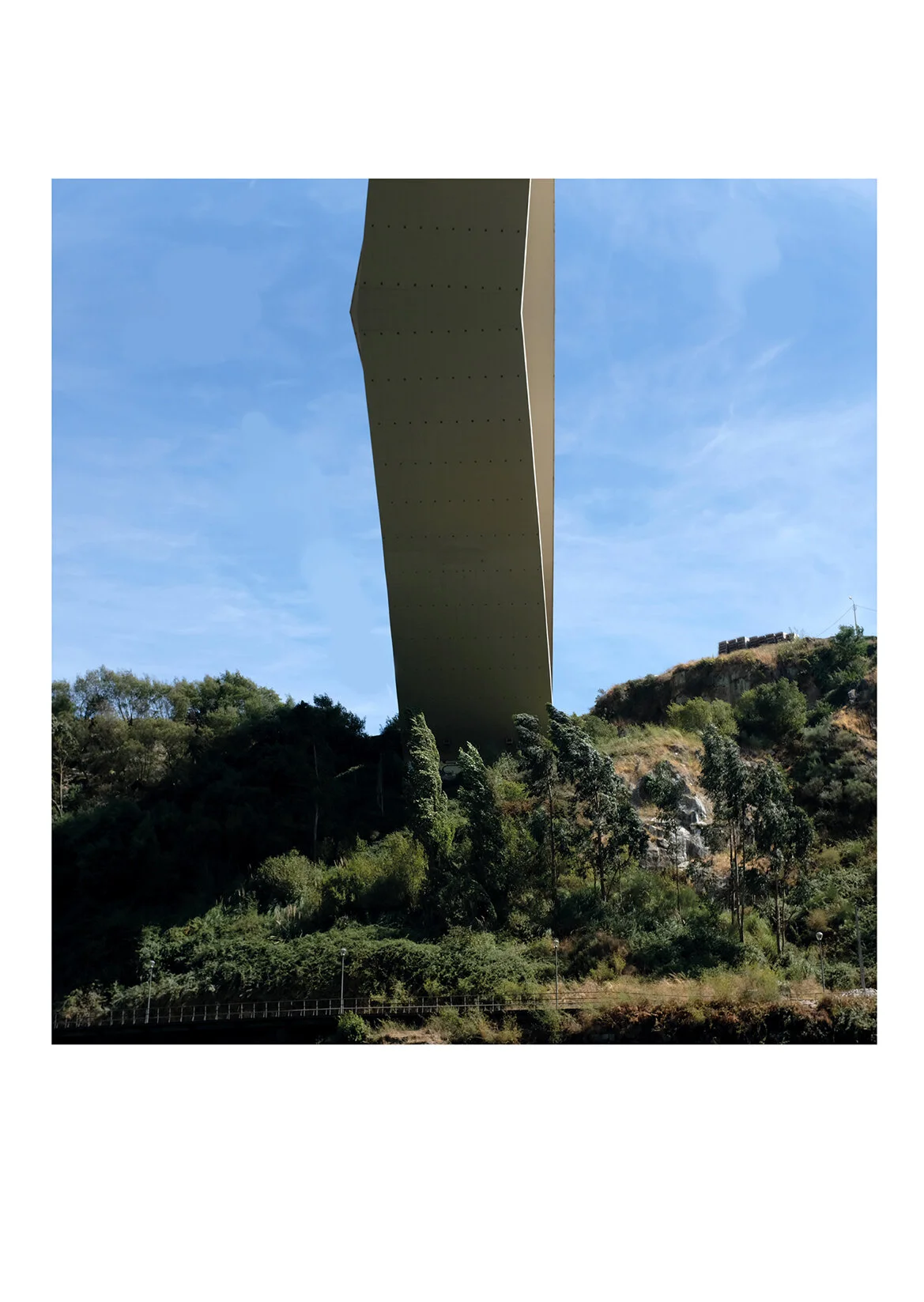 PORTO_VERICAL BRIDGE.jpg