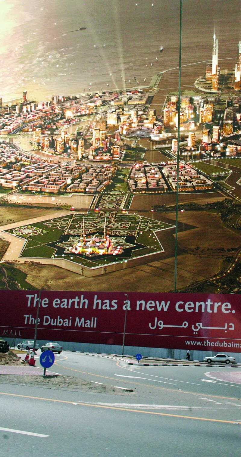 DUBAI_THE EARTH HAS A.jpg