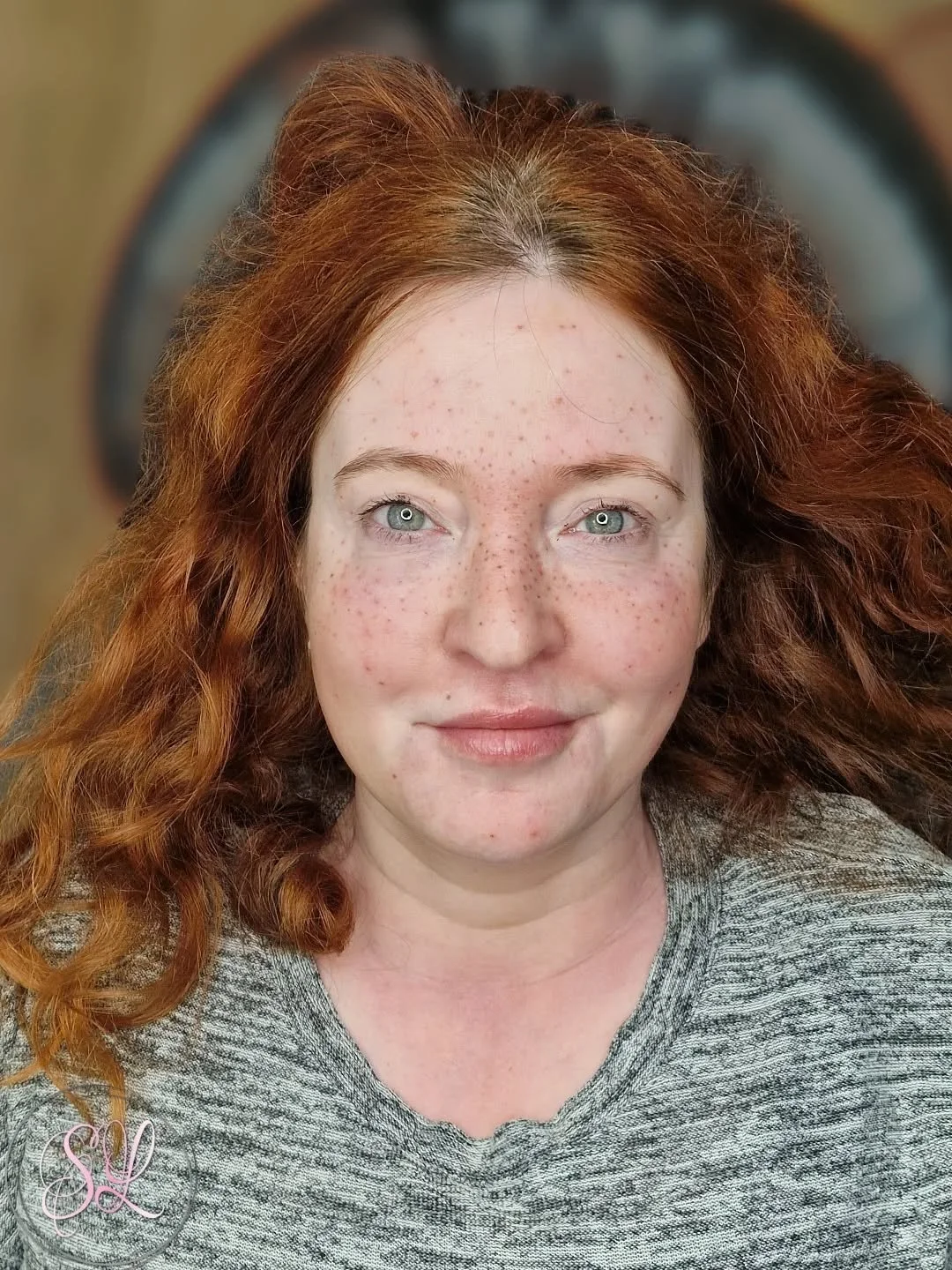 ☀️ F R E C K L I N G ☀️

Er wordt in de media veel gezegd en geschreven over permanente make-up, zeker over het pigmenteren van sproetjes. Vaak hoor je dat het onnatuurlijk, blauw of zelfs lelijk zou kunnen worden. Toch kies ik er in sommige gevallen