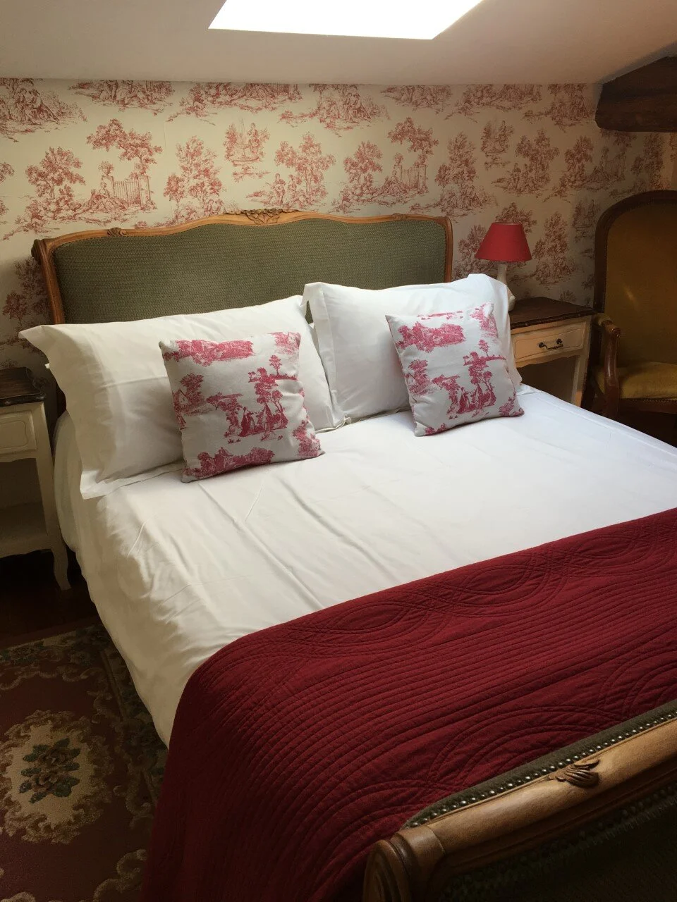 Bedroom Pressoir.jpeg