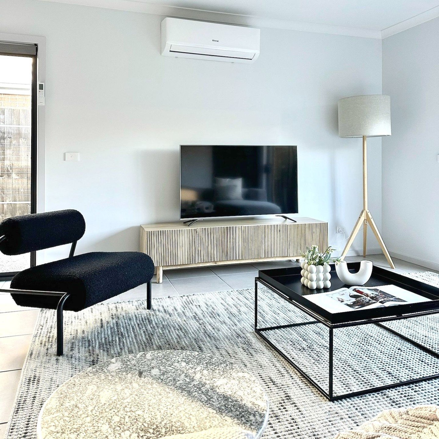 With a little creativity and effort, simple styling can transform any living room into an inviting and comfortable space for relaxing and entertainment. The key is balancing function with aesthetics. 

#kepropertystylingmelbourne #propertystylingmelb