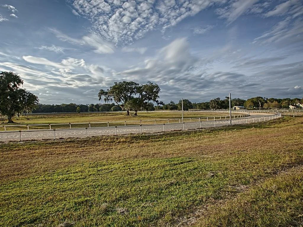 Oxford Oaks Ranch 100+ Acres Near The Villages, FL — Horse & Rider Living