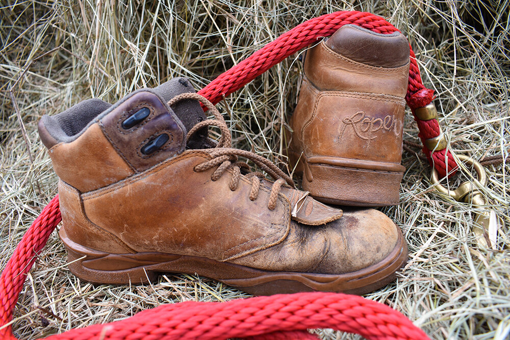 roper horseshoe boots