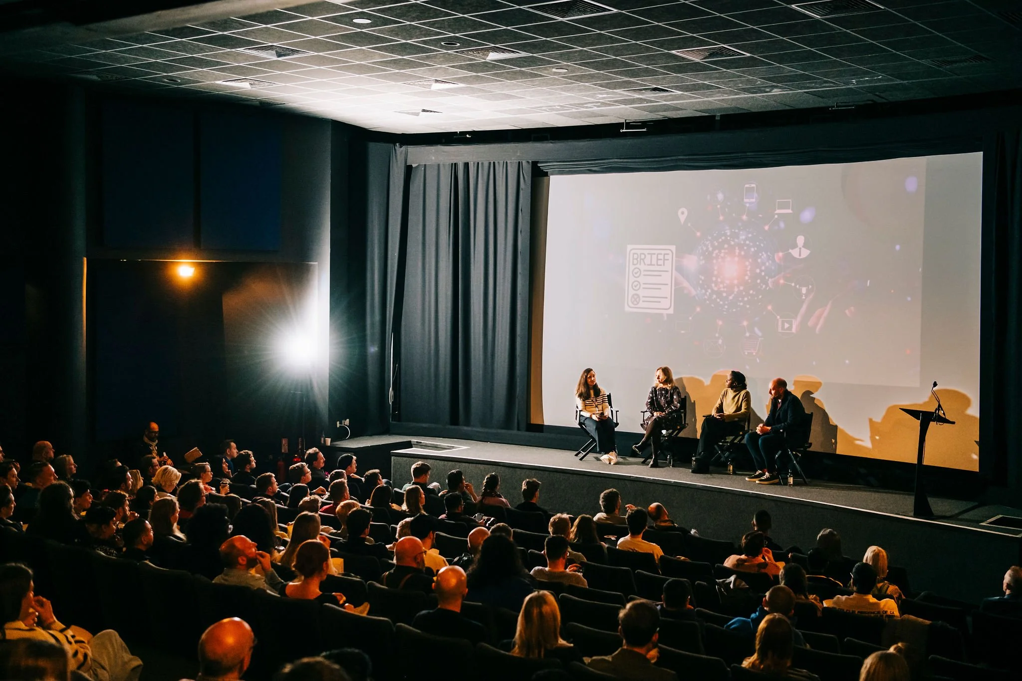 Outvertising_2025_©AnnabelStaff_BronacMcNeil_173114_8620.jpg