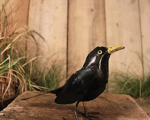 recycled_blackbird_sculpture