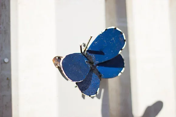 blue_painted_wall_butterfly