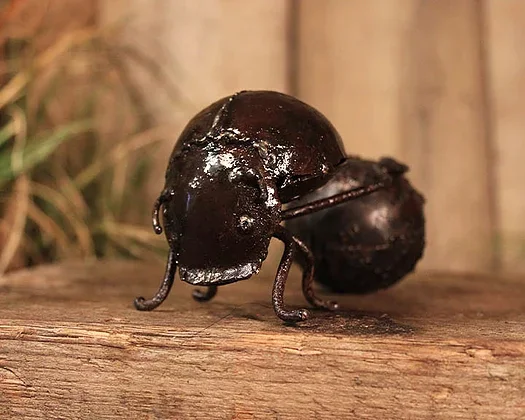 dung_beetle_garden_ornament