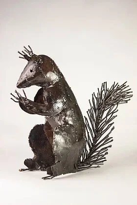 squirrel_sculpture