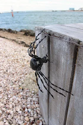 recycled_spider_sculpture