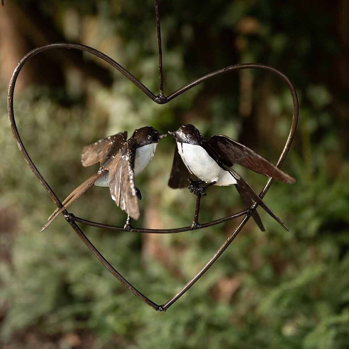 Love is in the air! All the valentines feels at CA HQ with our gorgeous Love heart swallows. 
#valentines #swallows #gardeninspiration #gardenornaments