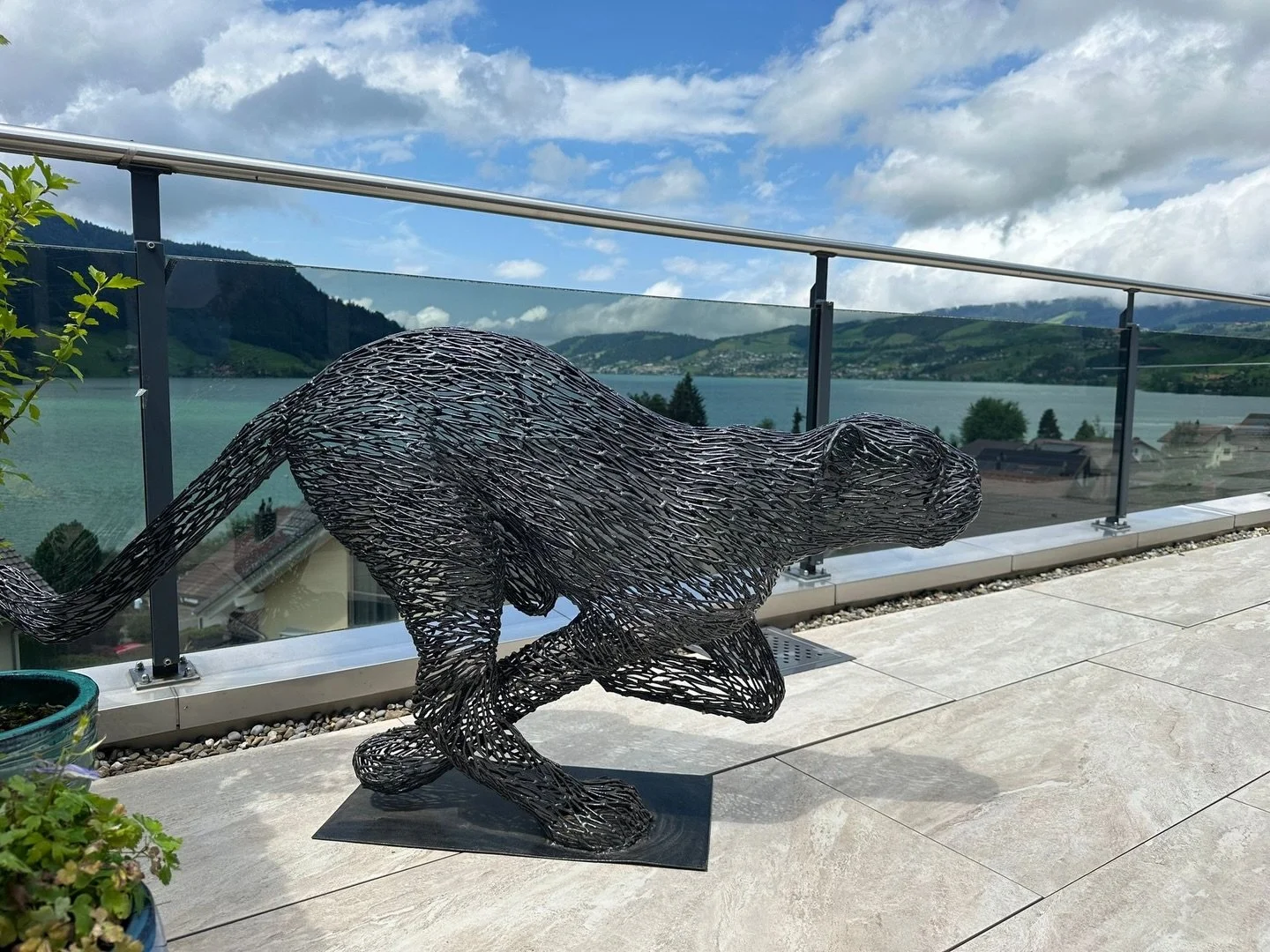 Bespoke, one of a kind. 
Some pieces are created for a very specific place, and a very specific story.
From our limited edition &lsquo;Thought&rsquo; Mask, to a striking rhino, and a cheetah (delivered personally to Switzerland!), our bespoke sculptu