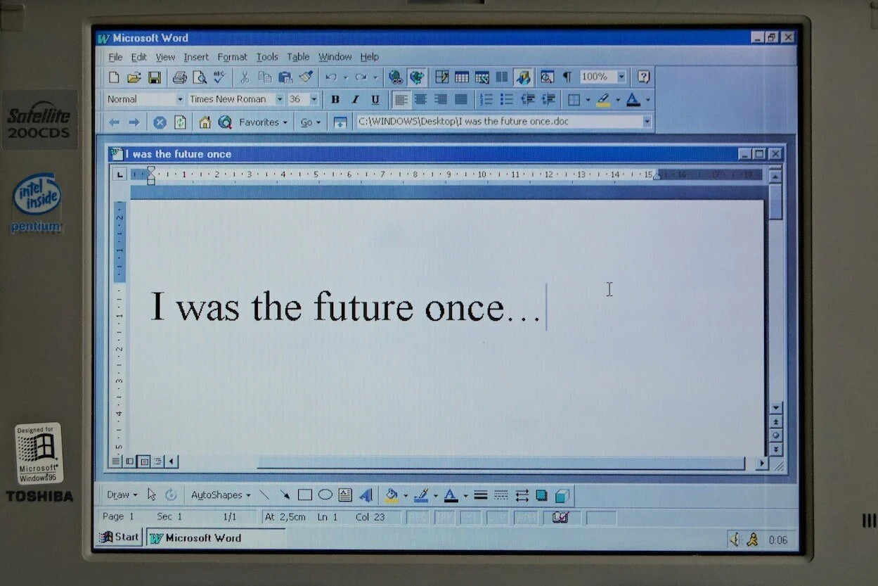 old+technology+windows+95+future+Riccardo+Straccia+Growth+Consultant+Digital+Transformation.jpg