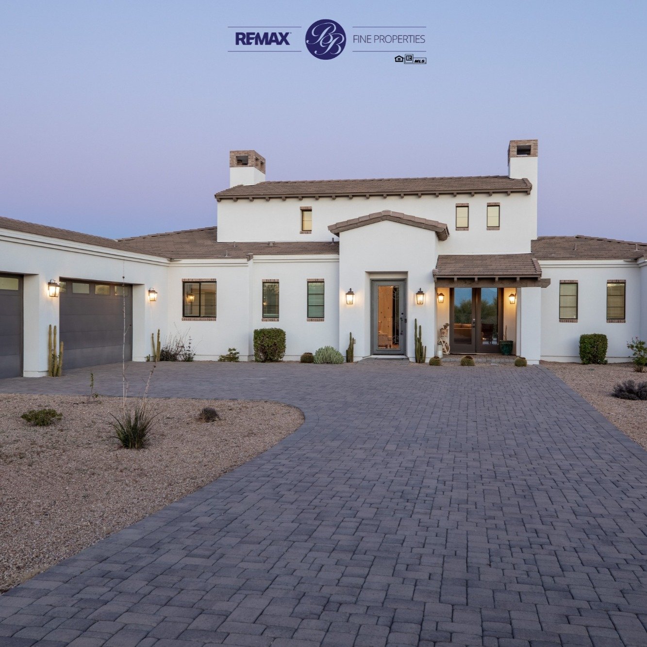 ✨New Listing!

⚬ 3.3 Acres, room to expand
⚬ Great room with 18-ft ceilings &amp; Isokern fireplace 🔥
⚬ En-suite bedrooms plus flex room
⚬ Resort backyard with saltwater pool &amp; spa 💦
⚬ Acreage with private well &amp; no HOA 🏜️

📞 Contact Bonn