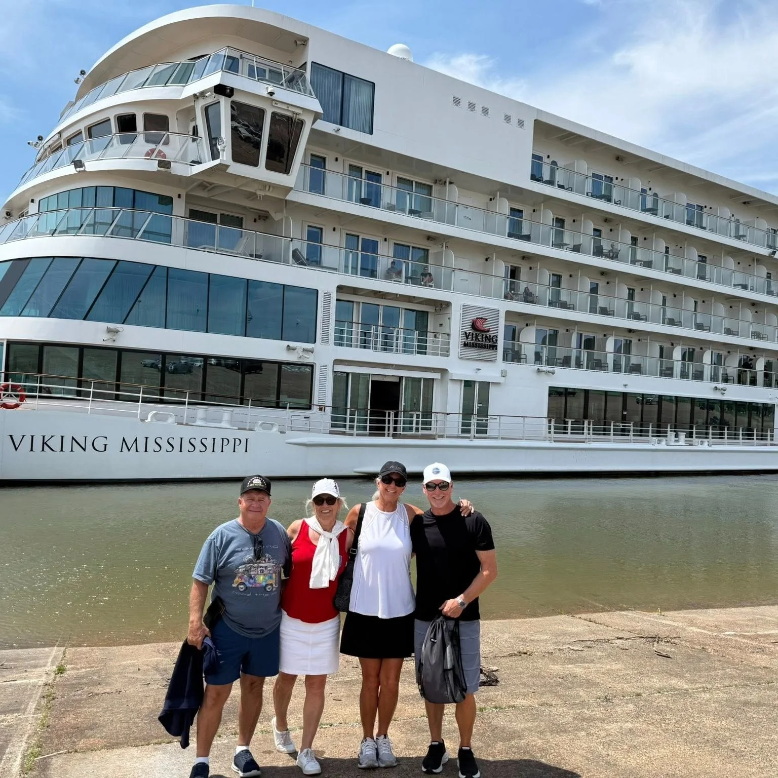 What an amazing trip! 🚢✨ From starting in Louisiana, cruising up the Mississippi River, and ending in Nashville, it was such a memorable adventure. Great places, beautiful views, and even better people! 💙🎶