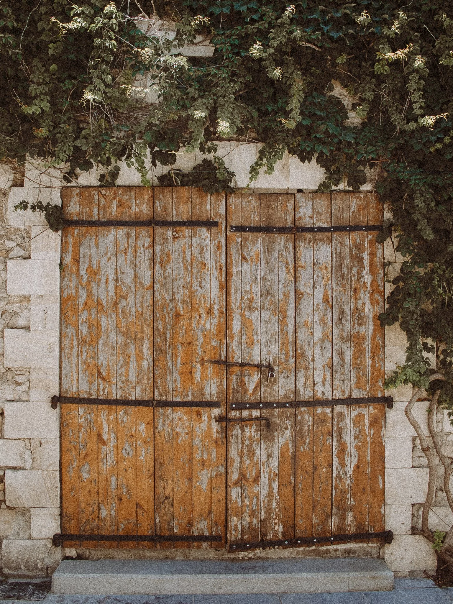 © Nick Boutsikos_Throwback Cyprus-38.jpg