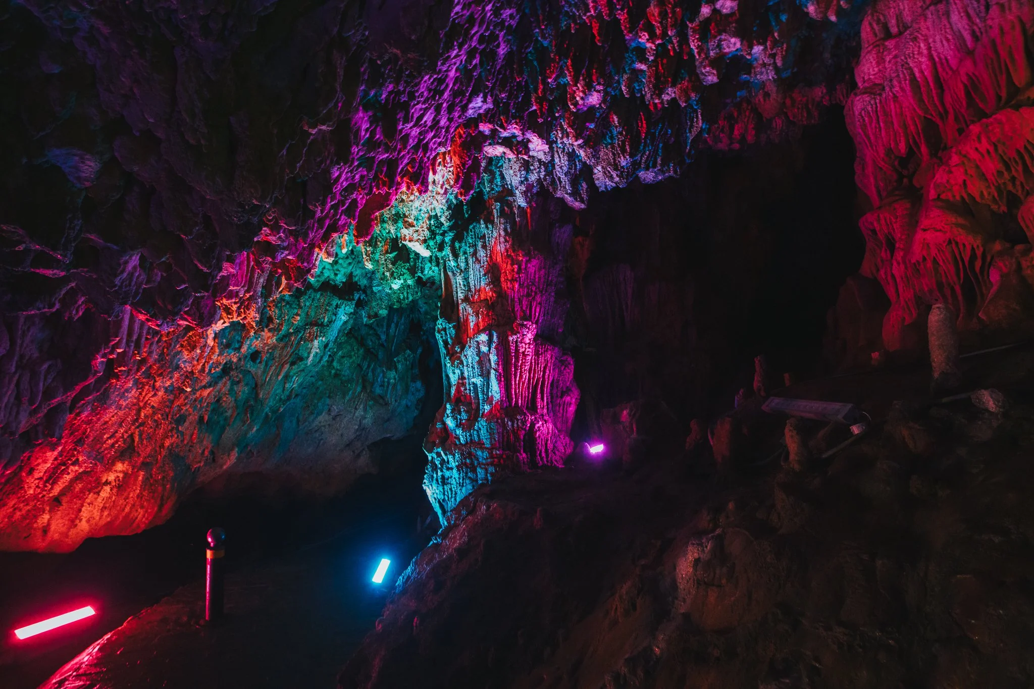 © Nick Boutsikos_Perama cave-03.jpg