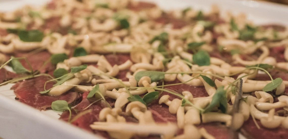 meat-with-mushrooms-1140x552.jpg