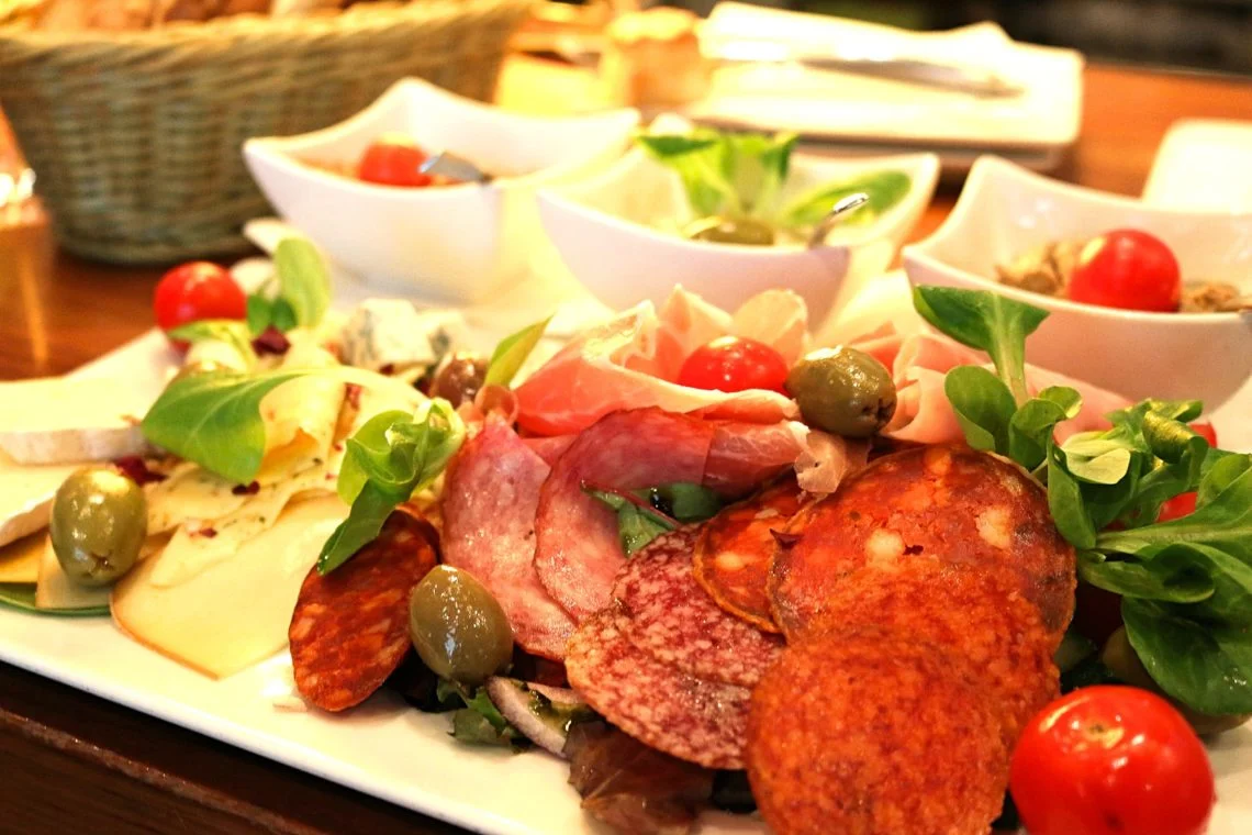 meat-plate-3-1140x760.jpg