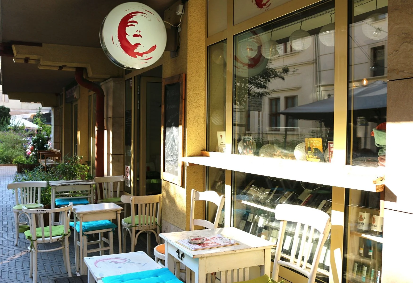 Wine & U Wine Bar