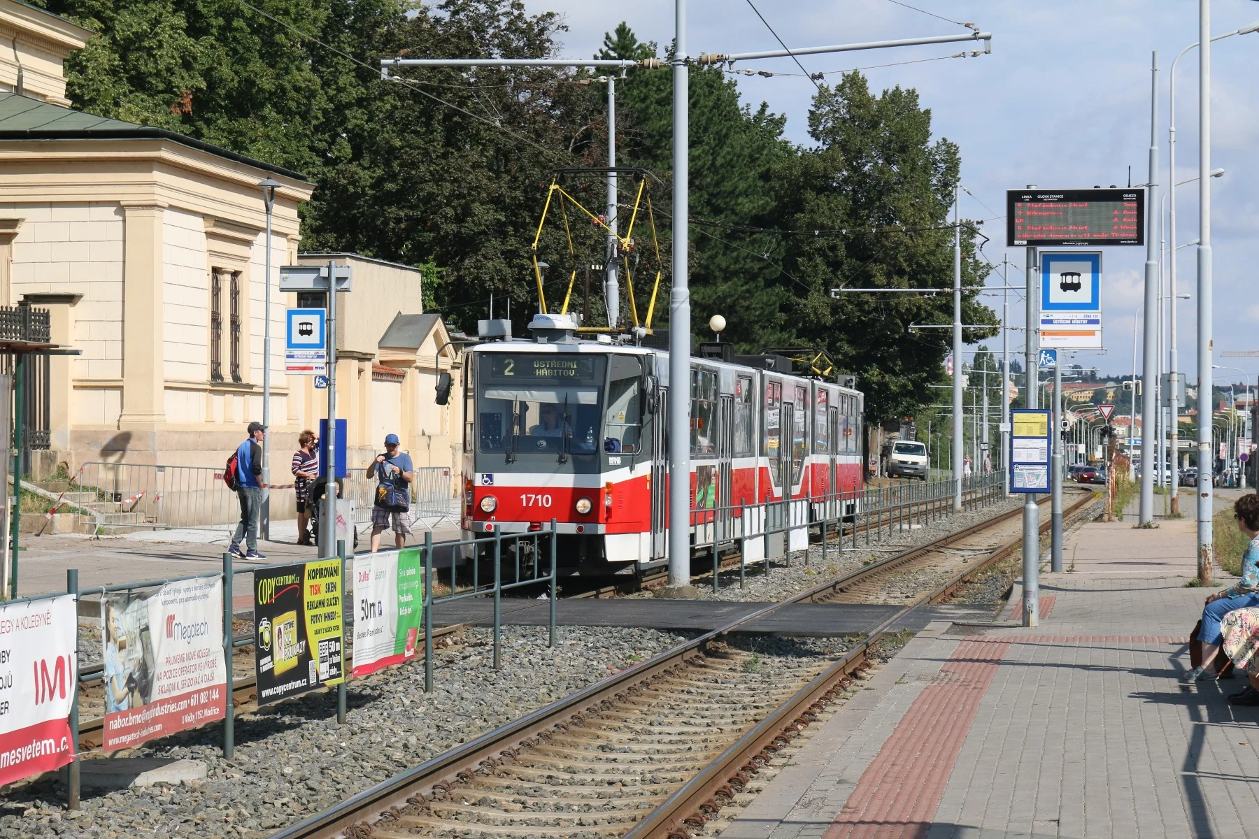 tramstop.jpg
