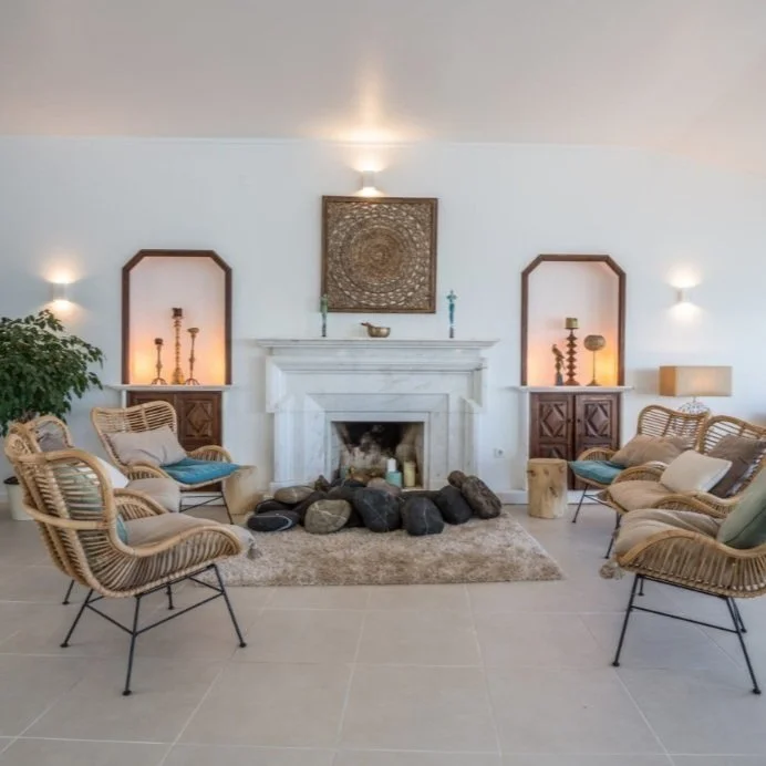 GLOW - HOLISTIC HEALTH AND YOGA RETREAT - PORTUGAL MAY 2022