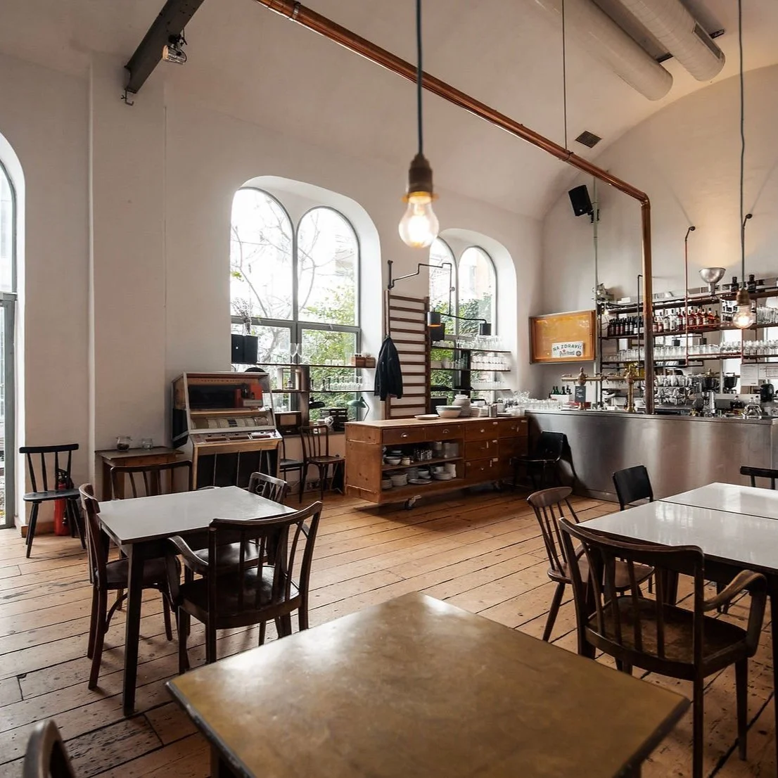 turnhalle brunch spot in vienna