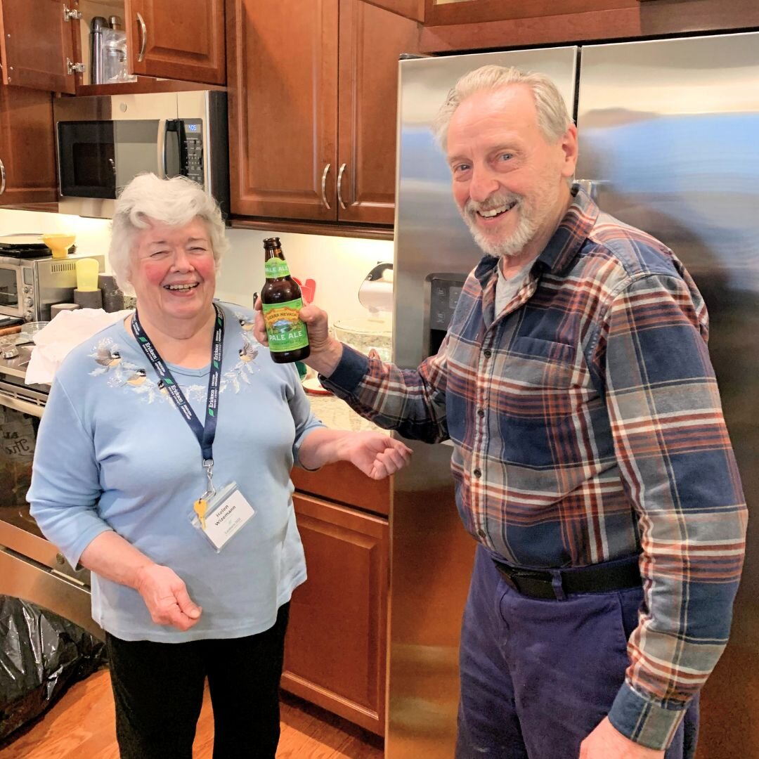 Less stuff, more smiles!  A Simpler Life Now&rsquo;s team helped this happy couple downsize and settle into their new home at Lantern Hill. Now they're ready to unwind and explore their new community! Cheers! 🍺

#downsizingseniors #CommunityLiving #