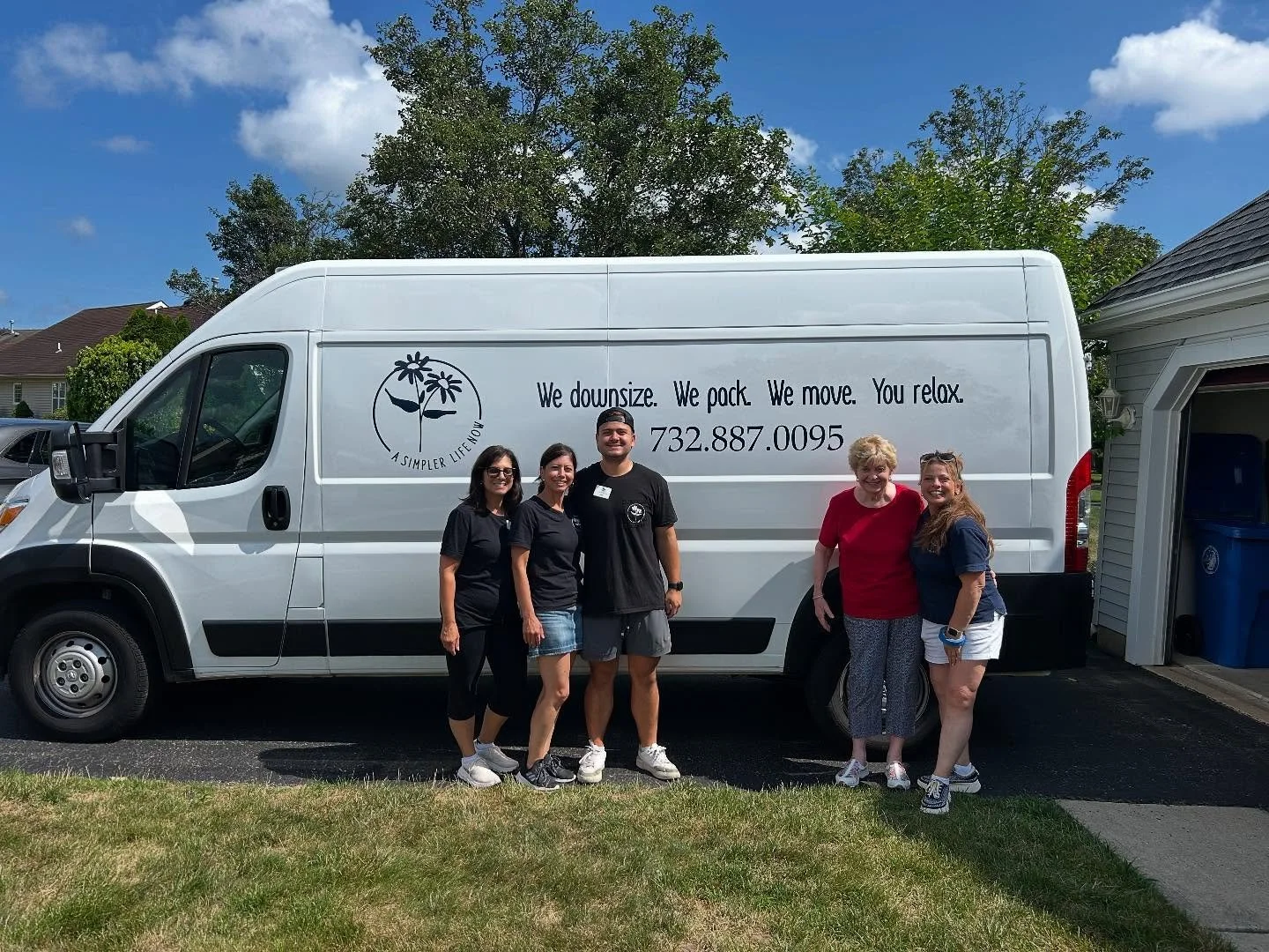 Our newest van is ready to roll! 🚐✨
Proudly serving our community with care, one move at a time.
From packing to moving day, we&rsquo;re ready to roll wherever you need us.

#ASimplerLifeNow #CommunityStrong #WeMoveYouRelax #OnTheMove #MovingMadeSim