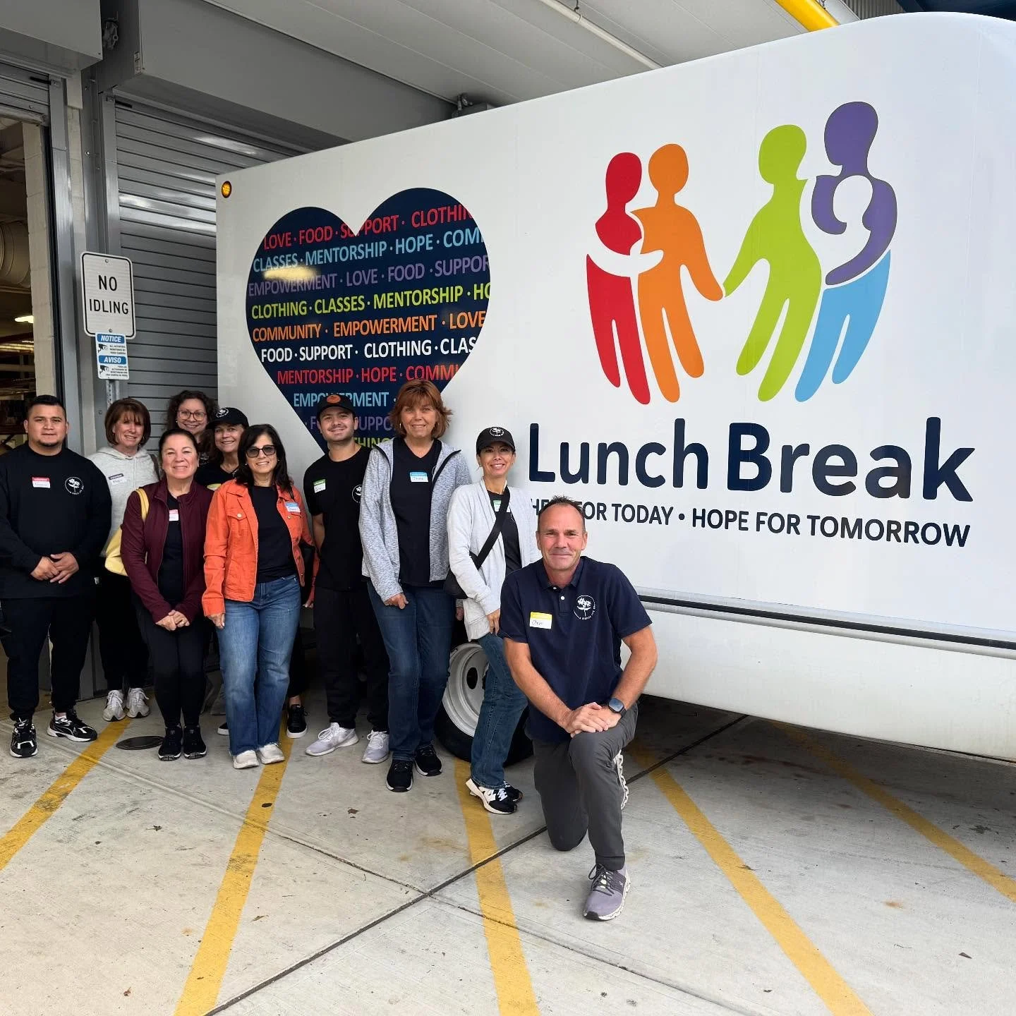 Giving back to the community ❤️ Our team spent the day volunteering with @lunchbreaknj , helping prepare meals, sort donations, and spread kindness. Grateful for the chance to support such an amazing organization making a difference every day. 🙌
#Co