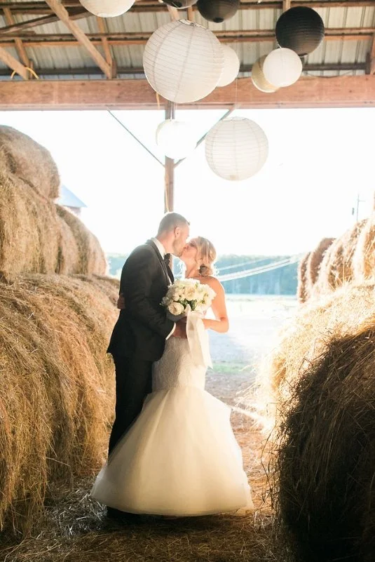 LaurenMat_Wedding_BradysFarm_2018