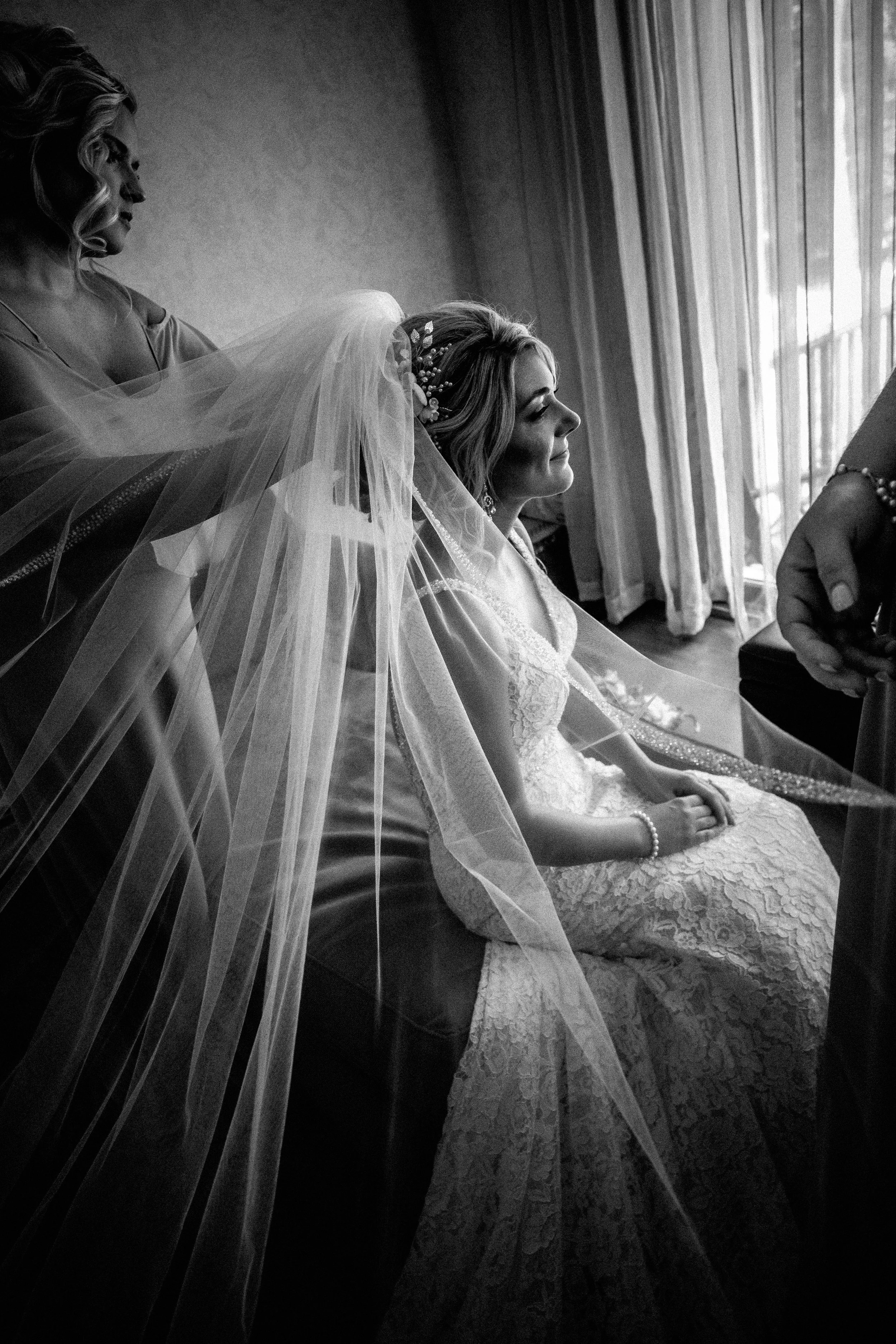 LizzyChris_Wedding_TwoHeartsVineyard