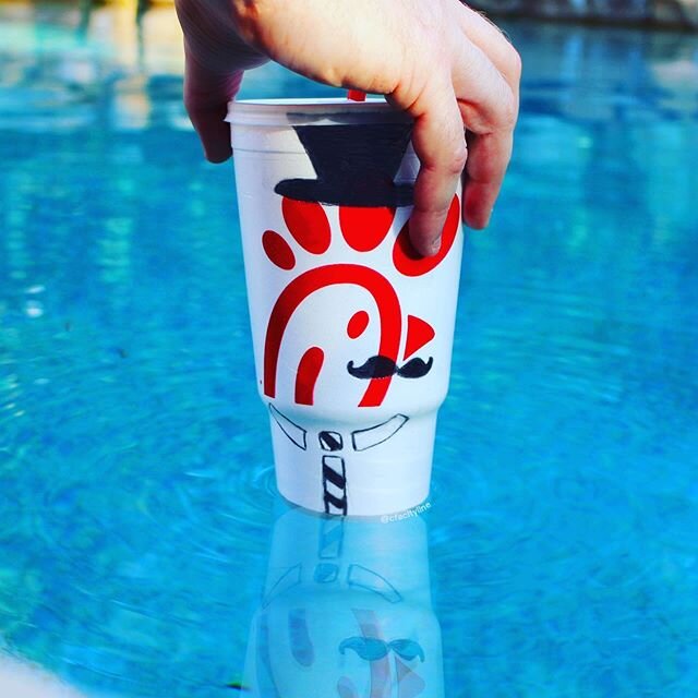 Wishing all you dads a relaxing Father&rsquo;s Day weekend! 🎩 Thank you for all you do. #cfacityline #fathersdayweekend .
.
.
.
.
.#chickfila #cfa #citylinedfw #richardson #richardsontx #richardsoneats #chickfilacup