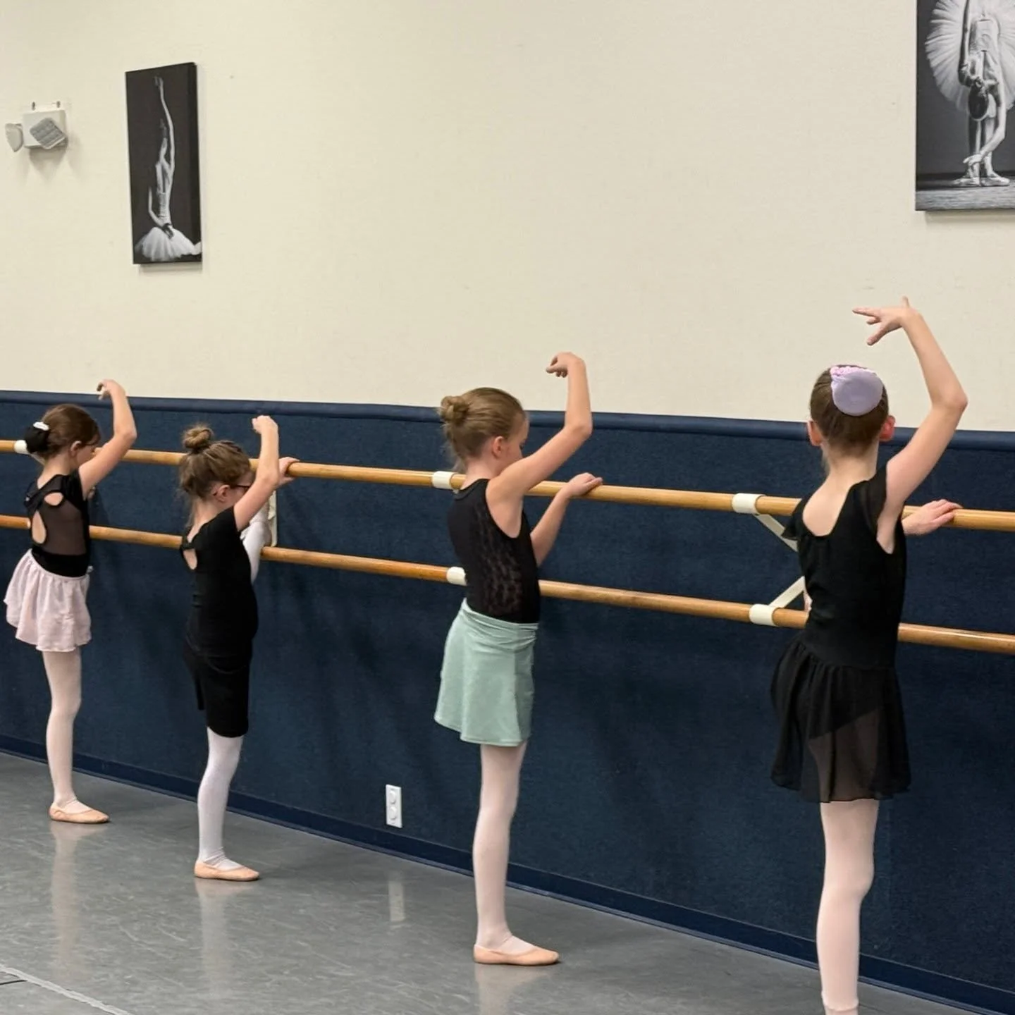 Stretching today for the stage tomorrow 💫
#lpaalltheway