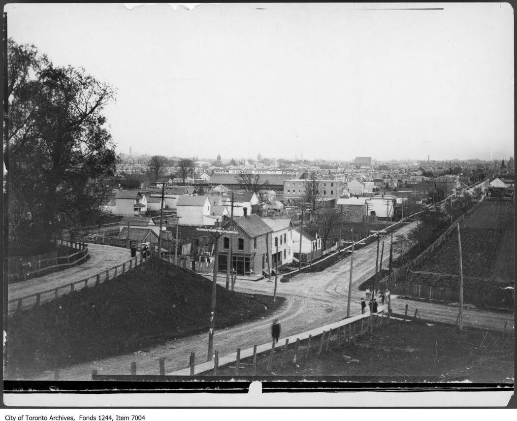 Bathurst Street, looking from Wychwood Hill across Davenport Road - 1907 (Copy)